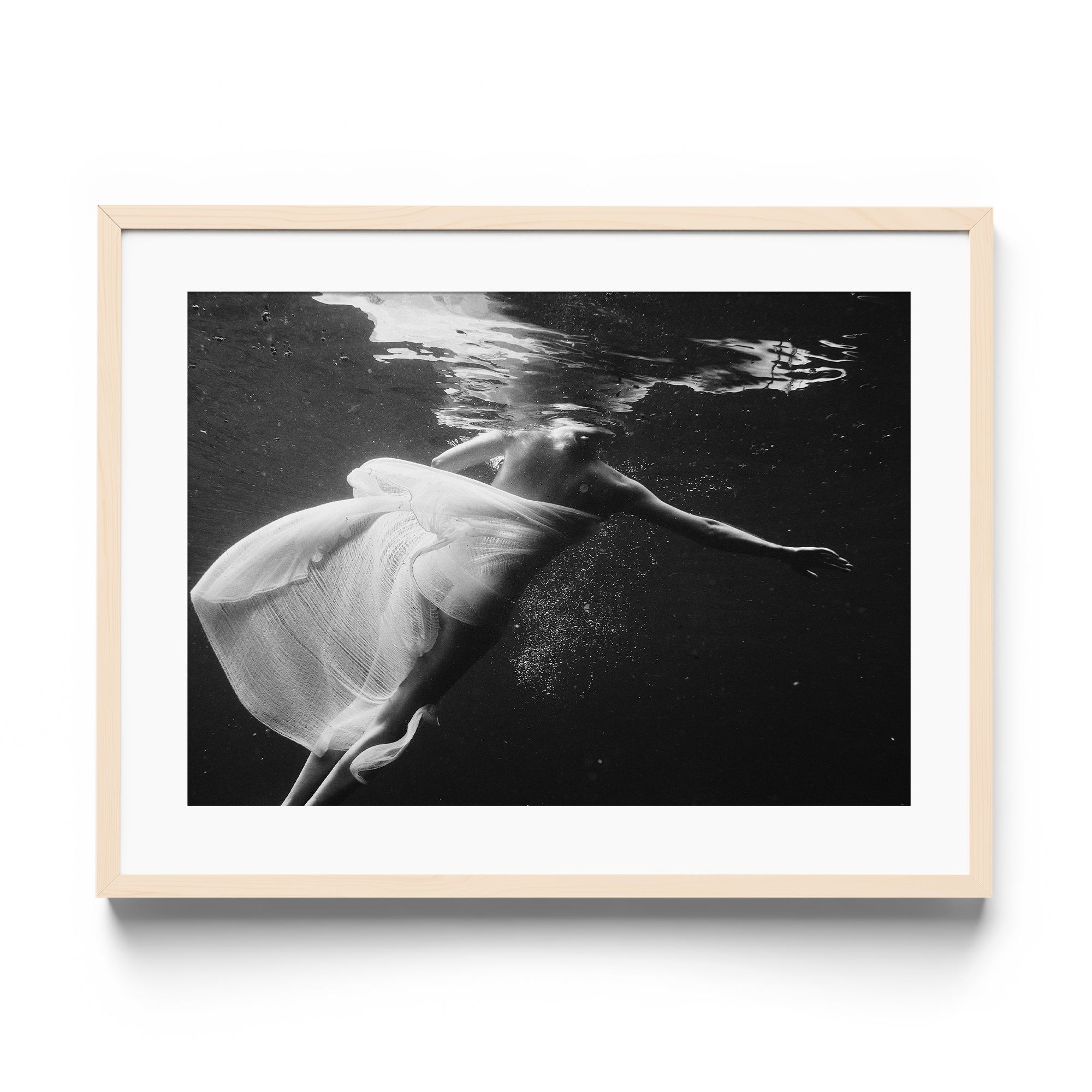 Luce Liquida - DANA GALLERYMario AlzateDANA GALLERYDANA GALLERYMario Alzate