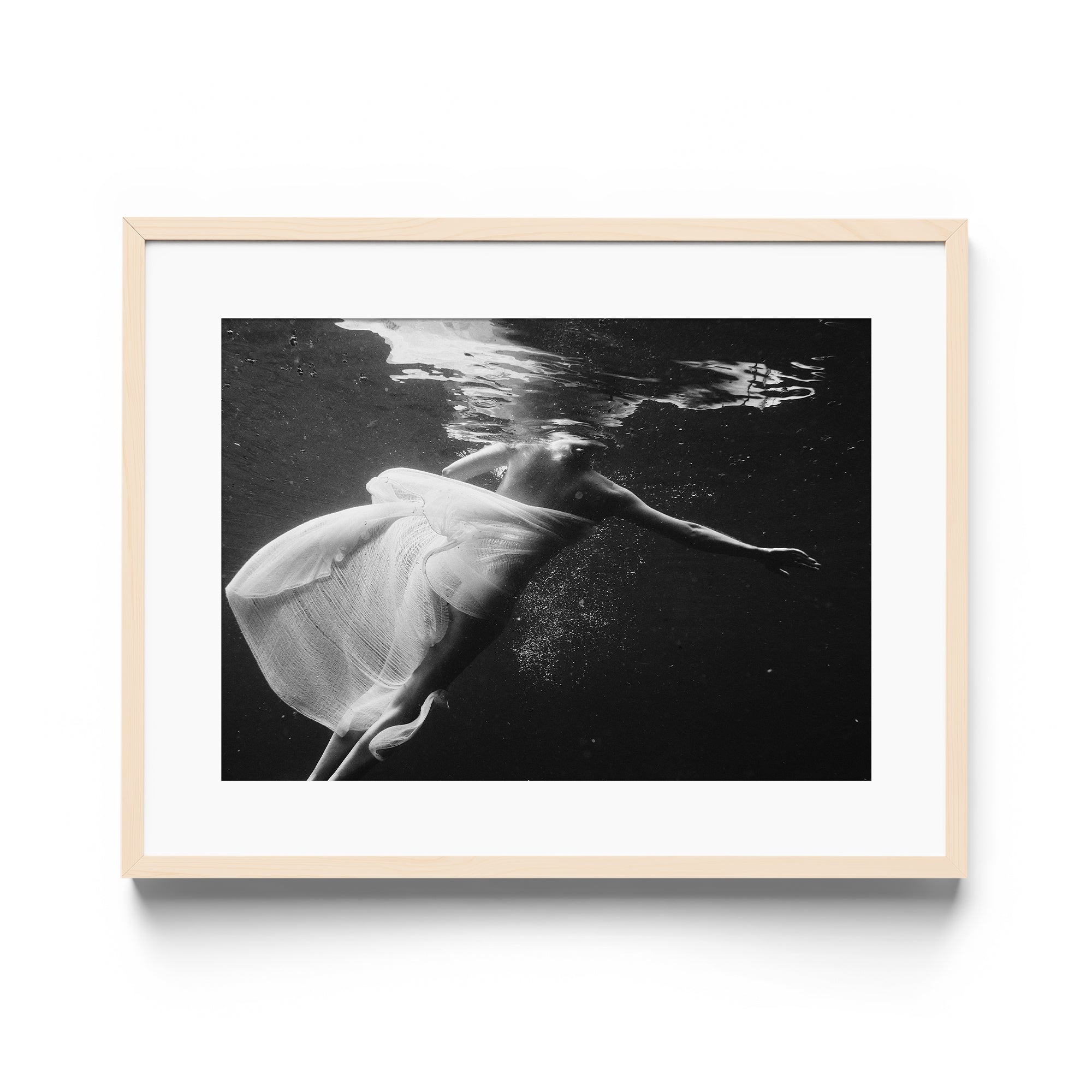 Luce Liquida - DANA GALLERYMario AlzateDANA GALLERYDANA GALLERYMario Alzate