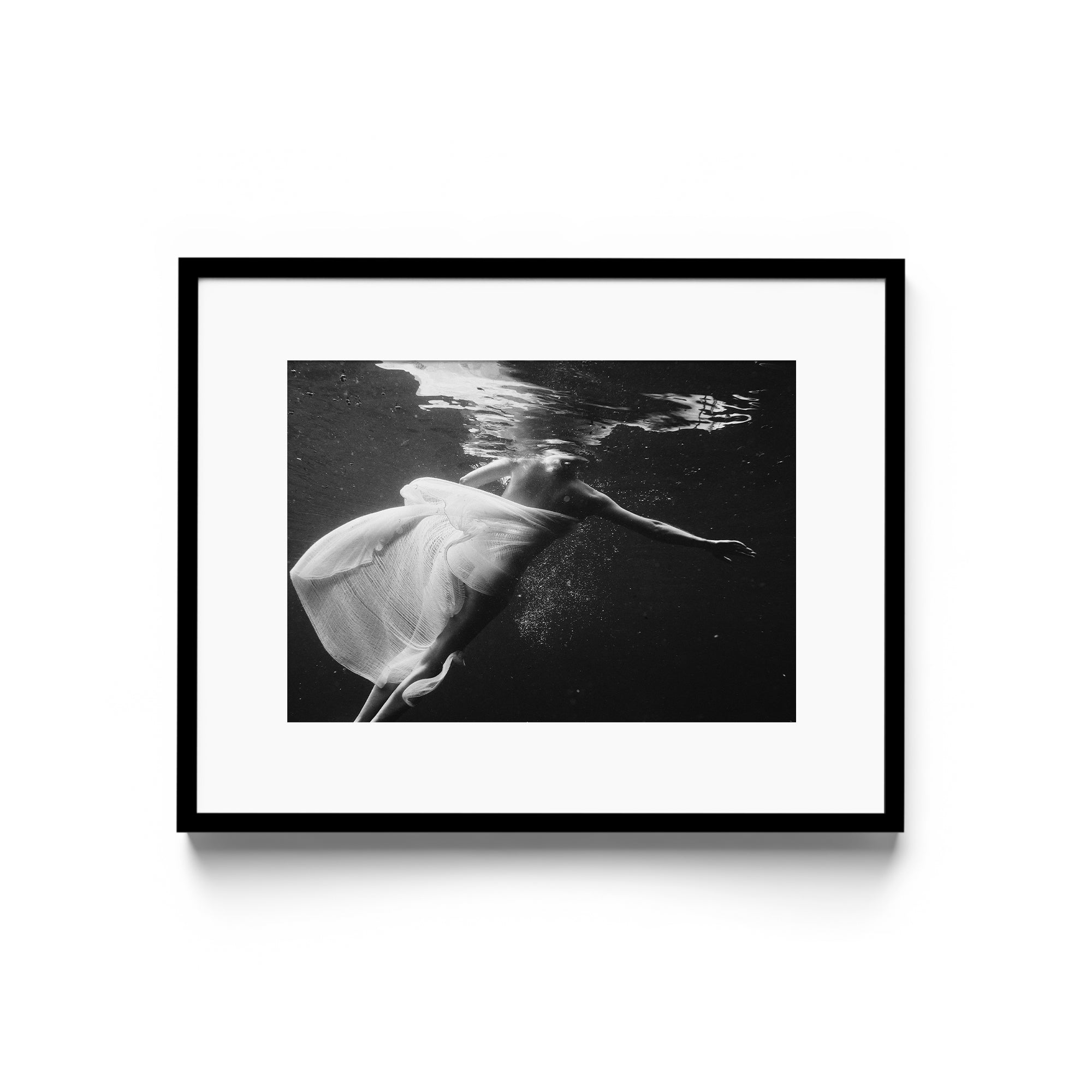 Luce Liquida - DANA GALLERYMario AlzateDANA GALLERYDANA GALLERYMario Alzate