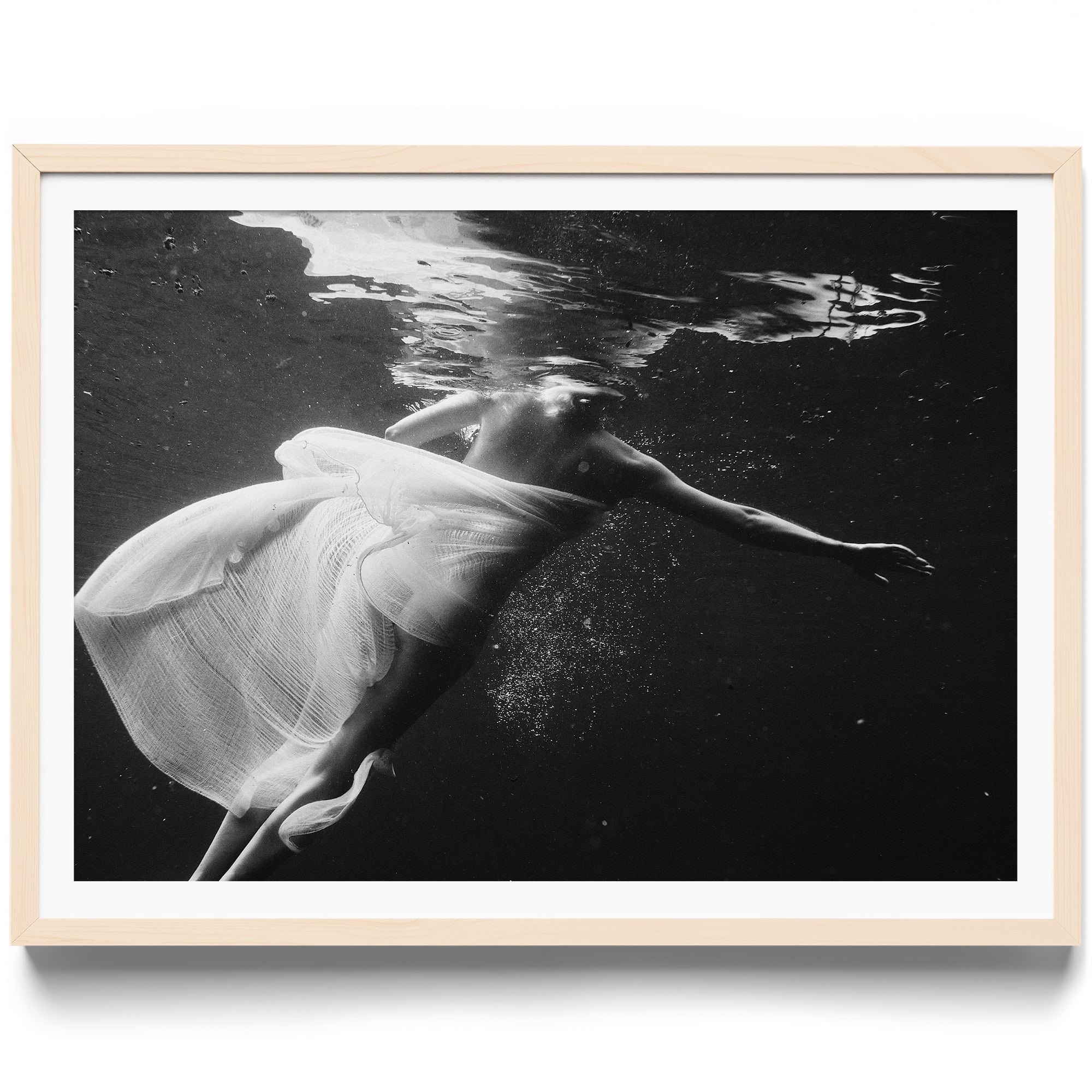 Luce Liquida - DANA GALLERYMario AlzateDANA GALLERYDANA GALLERYMario Alzate