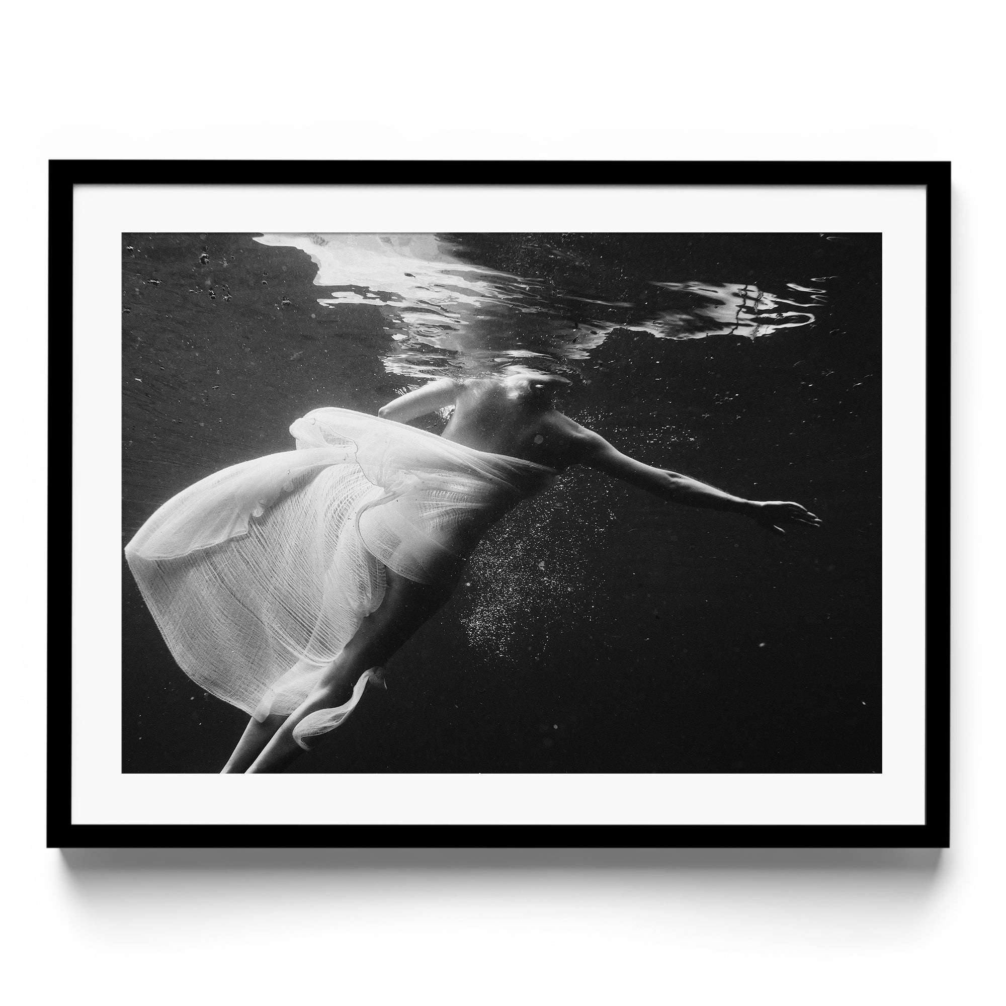 Luce Liquida - DANA GALLERYMario AlzateDANA GALLERYDANA GALLERYMario Alzate