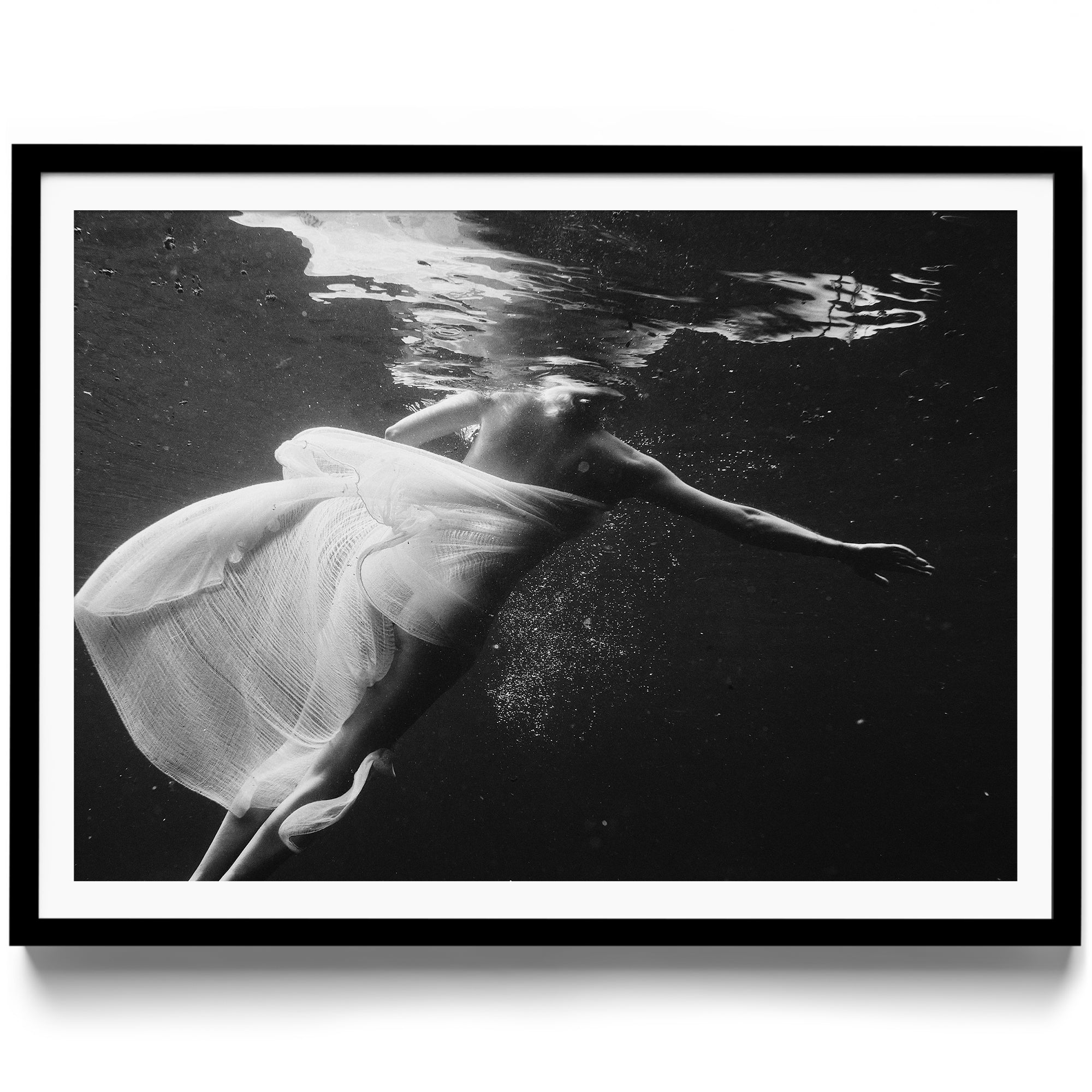 Luce Liquida - DANA GALLERYMario AlzateDANA GALLERYDANA GALLERYMario Alzate