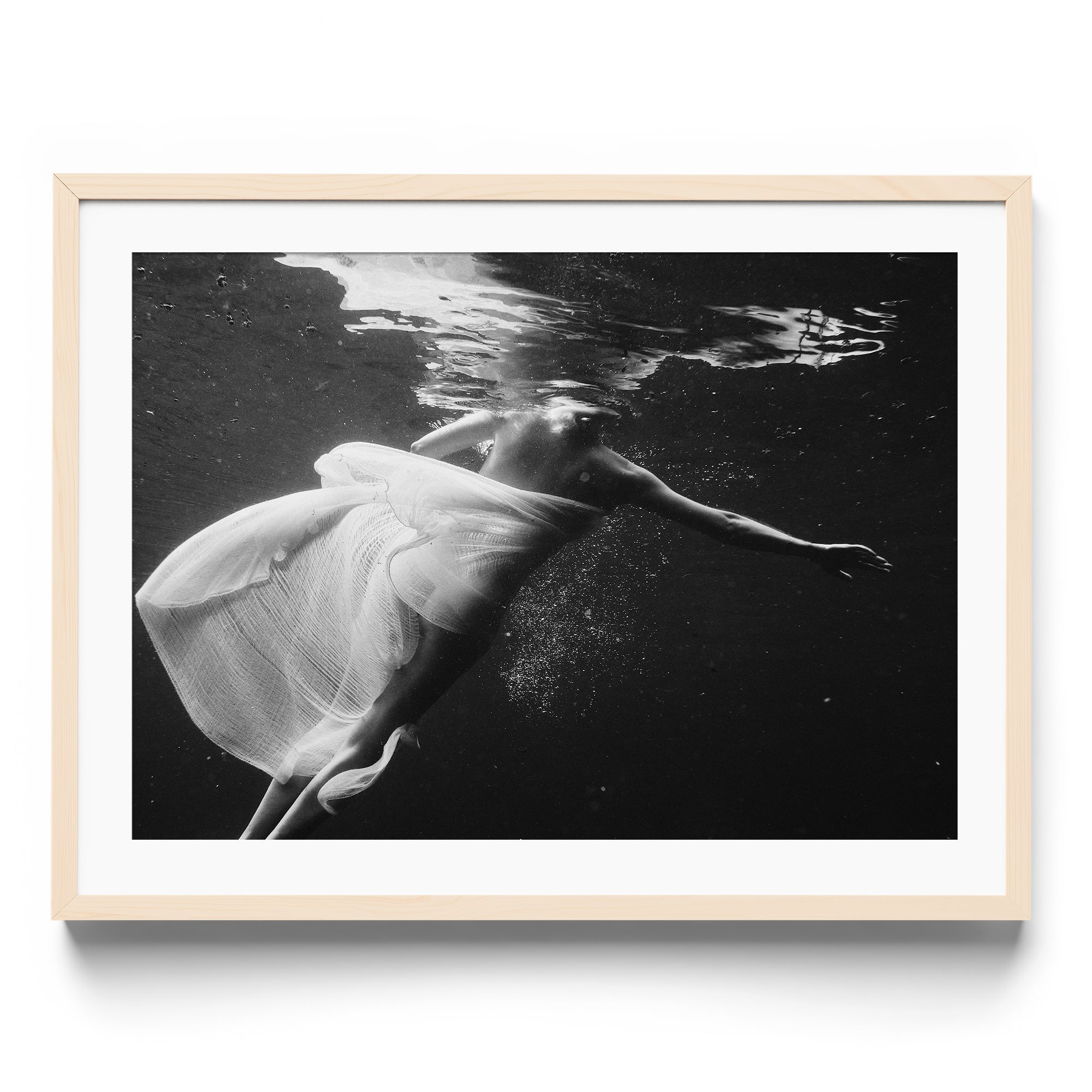 Luce Liquida - DANA GALLERYMario AlzateDANA GALLERYDANA GALLERYMario Alzate