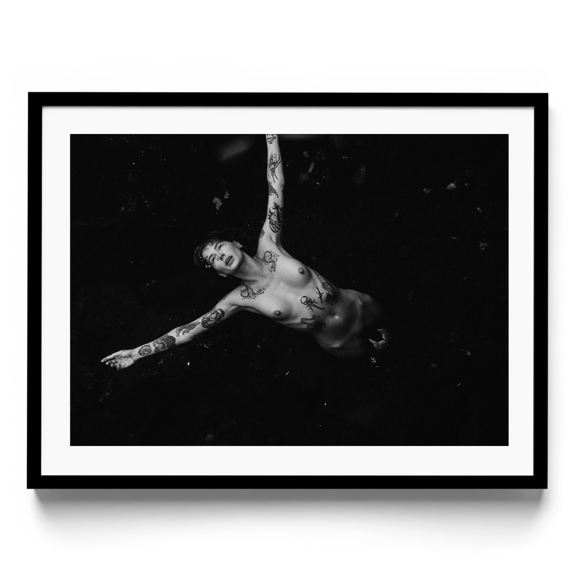 Noir Swim - DANA GALLERYMario AlzateDANA GALLERYDANA GALLERYMario Alzate