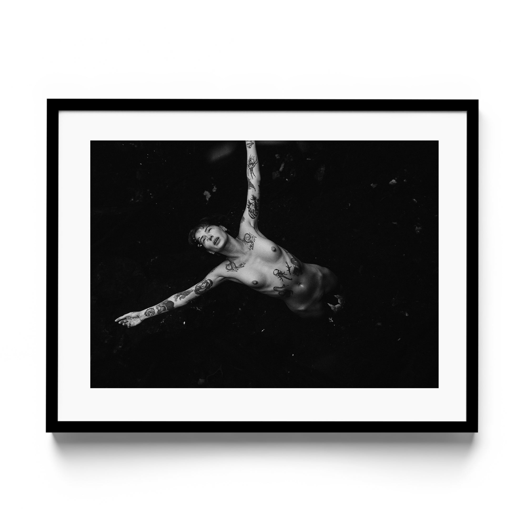 Noir Swim - DANA GALLERYMario AlzateDANA GALLERYDANA GALLERYMario Alzate