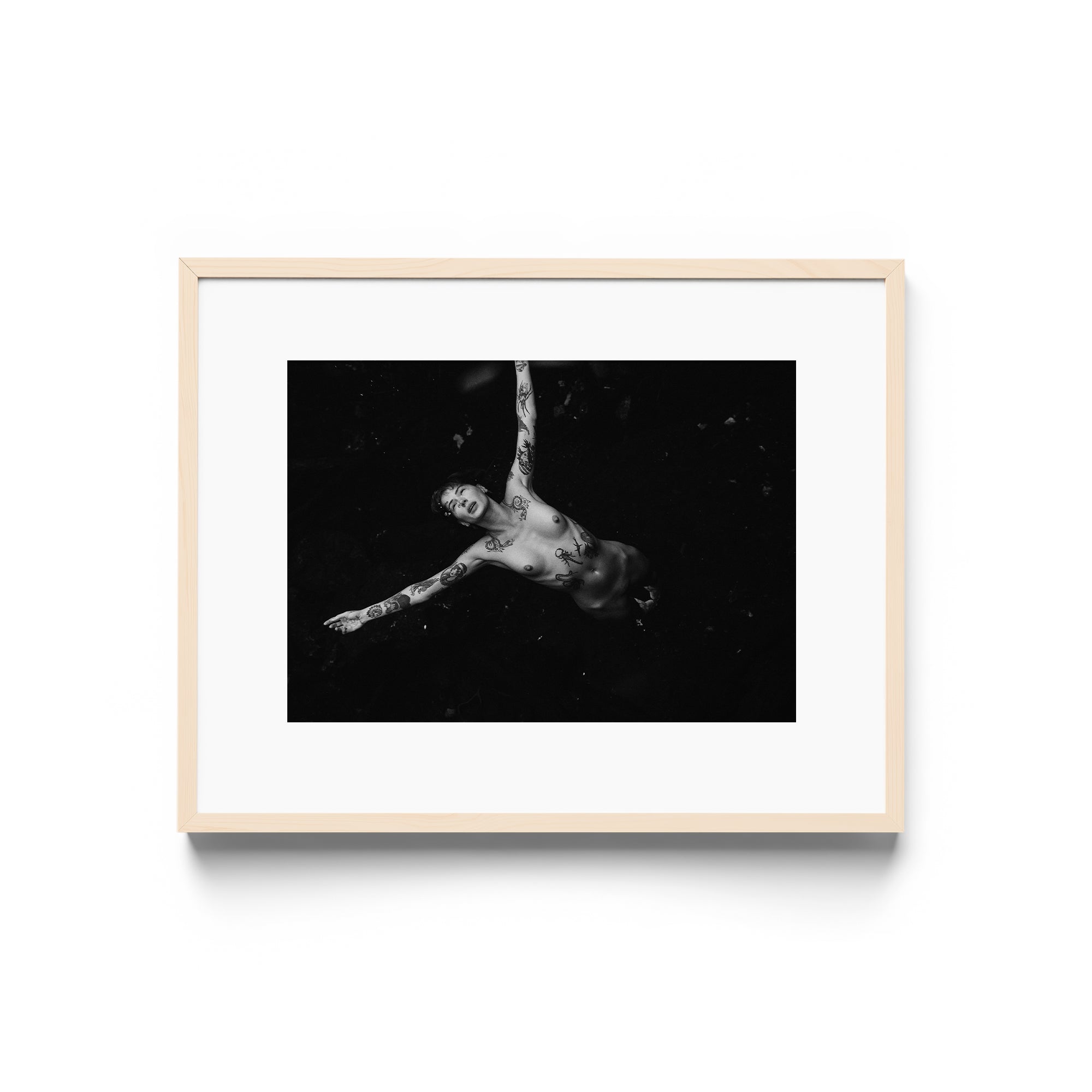 Noir Swim - DANA GALLERYMario AlzateDANA GALLERYDANA GALLERYMario Alzate