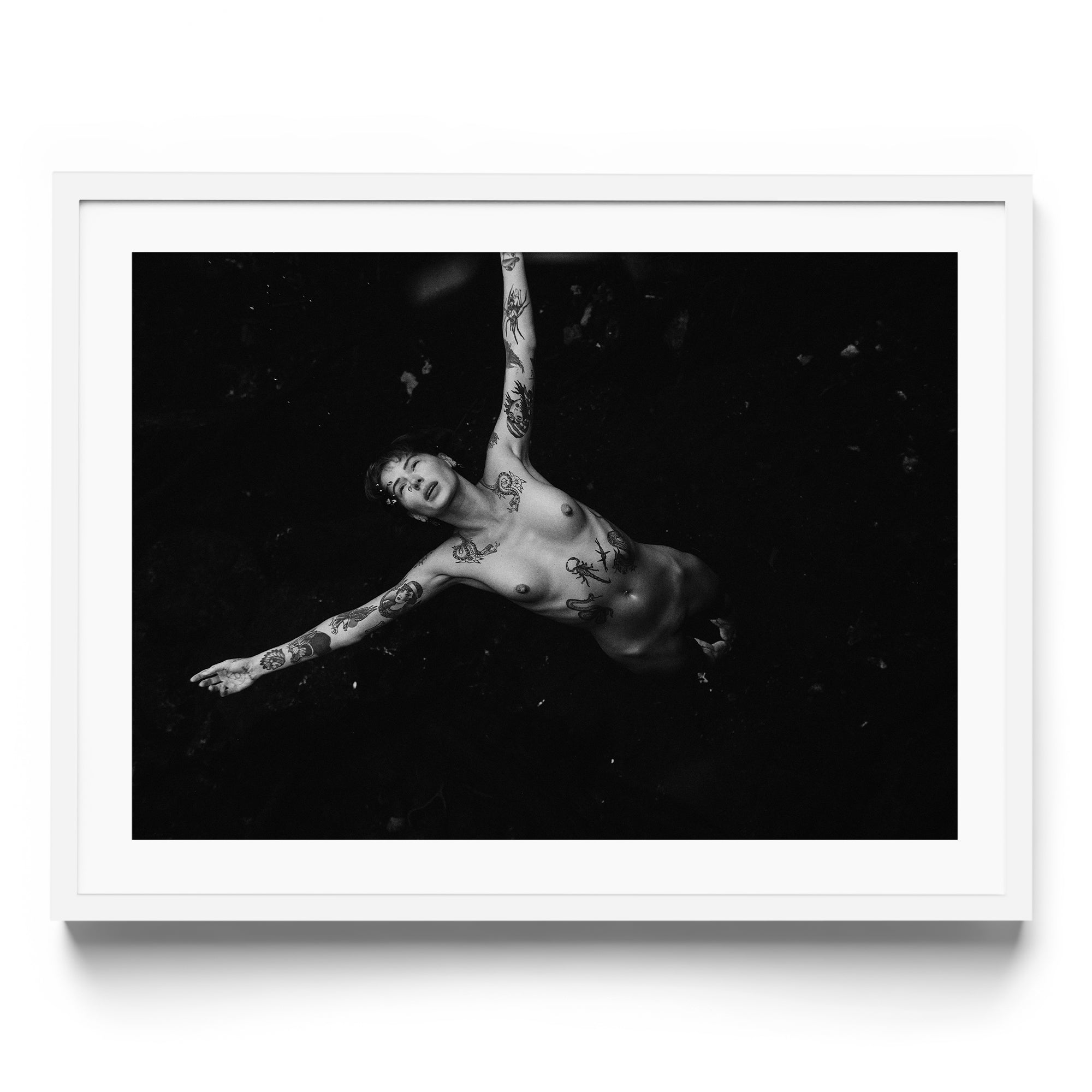 Noir Swim - DANA GALLERYMario AlzateDANA GALLERYDANA GALLERYMario Alzate