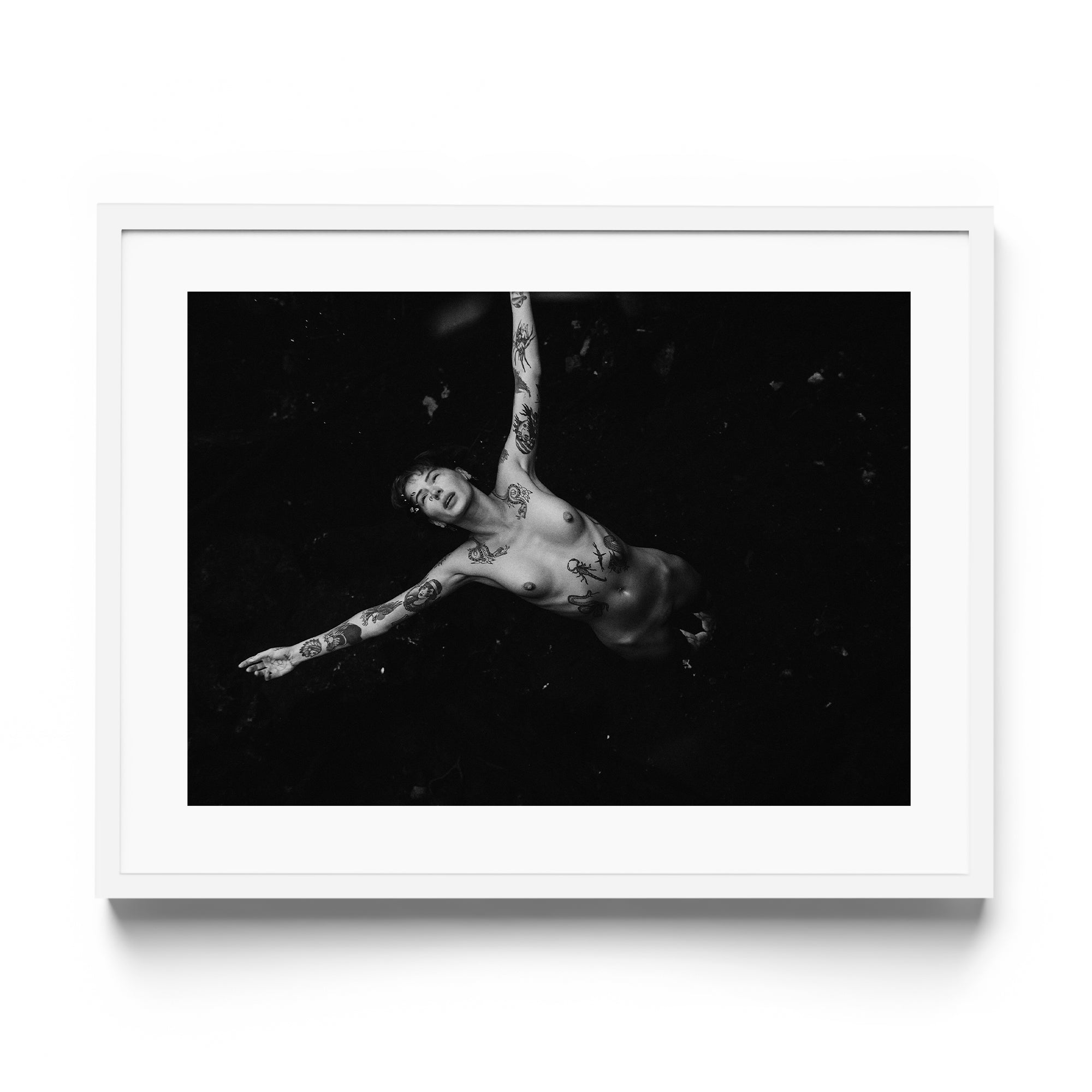 Noir Swim - DANA GALLERYMario AlzateDANA GALLERYDANA GALLERYMario Alzate