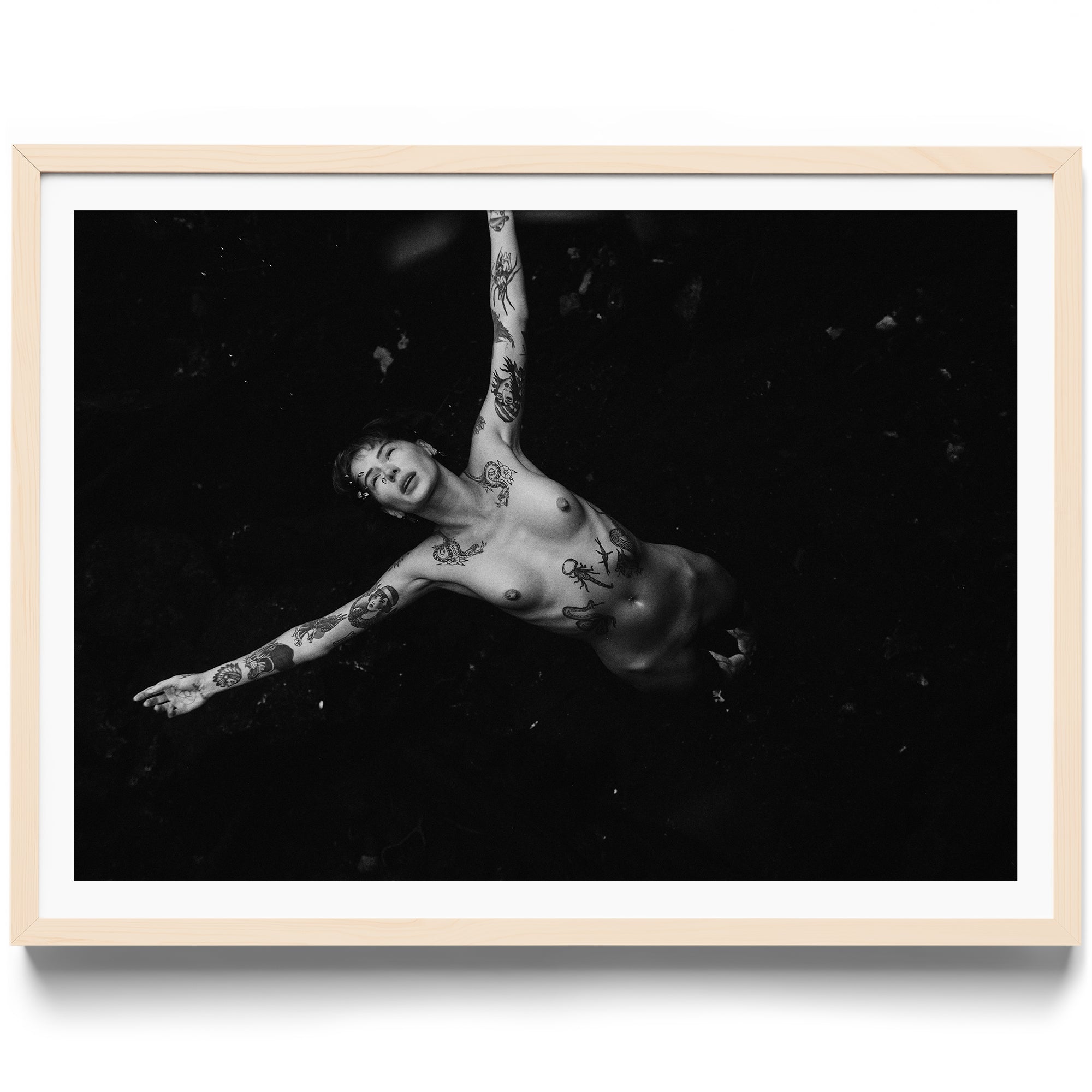 Noir Swim - DANA GALLERYMario AlzateDANA GALLERYDANA GALLERYMario Alzate