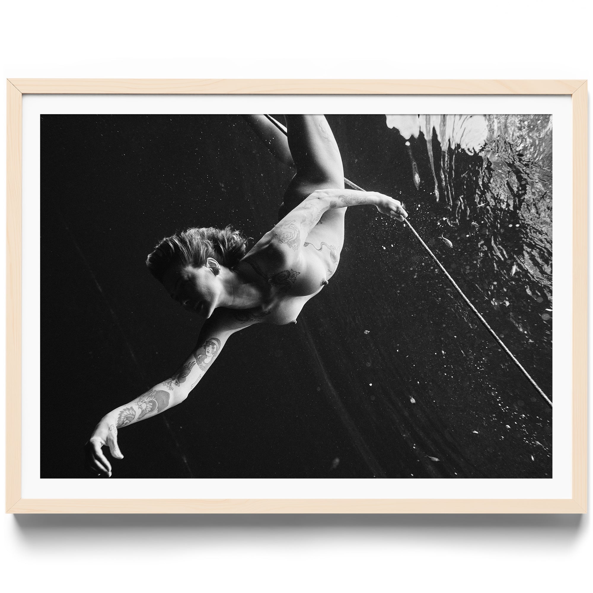 Bajo el Agua - DANA GALLERYMario AlzateDANA GALLERYDANA GALLERYMario Alzate