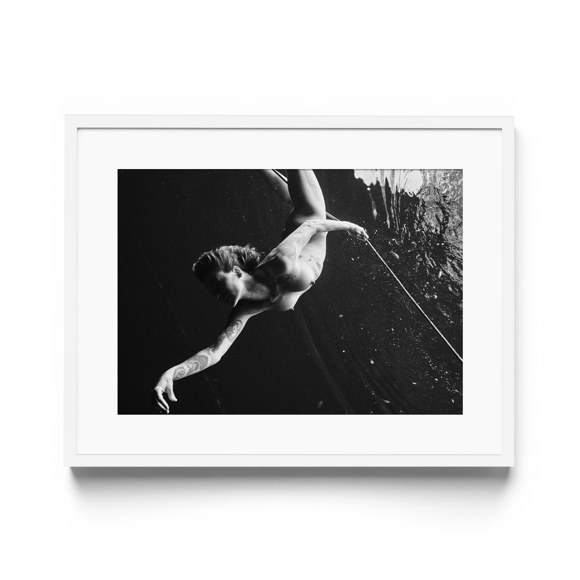Bajo el Agua - DANA GALLERYMario AlzateDANA GALLERYDANA GALLERYMario Alzate