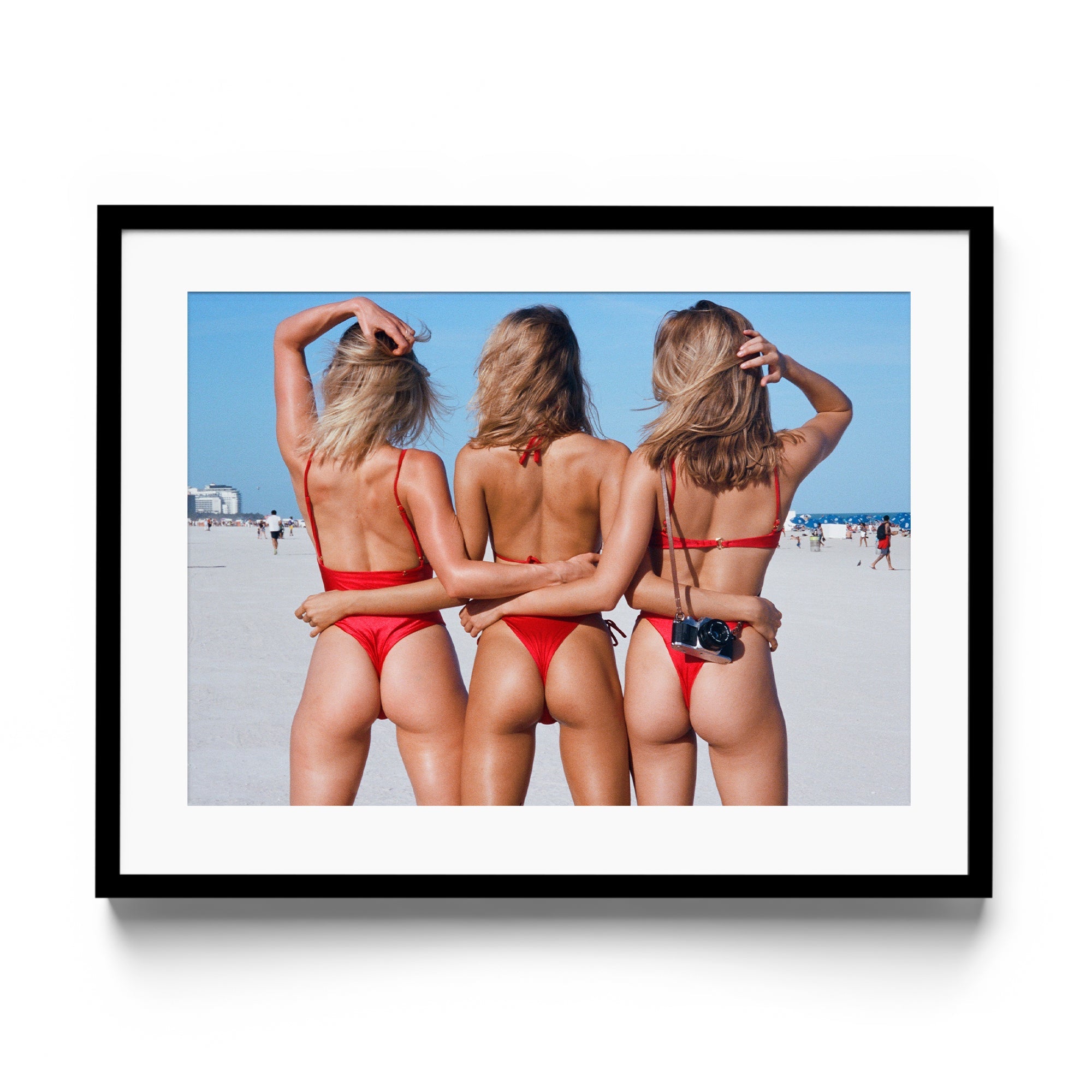 Beach Babes - DANA GALLERYMario AlzateDANA GALLERYDANA GALLERYMario Alzate