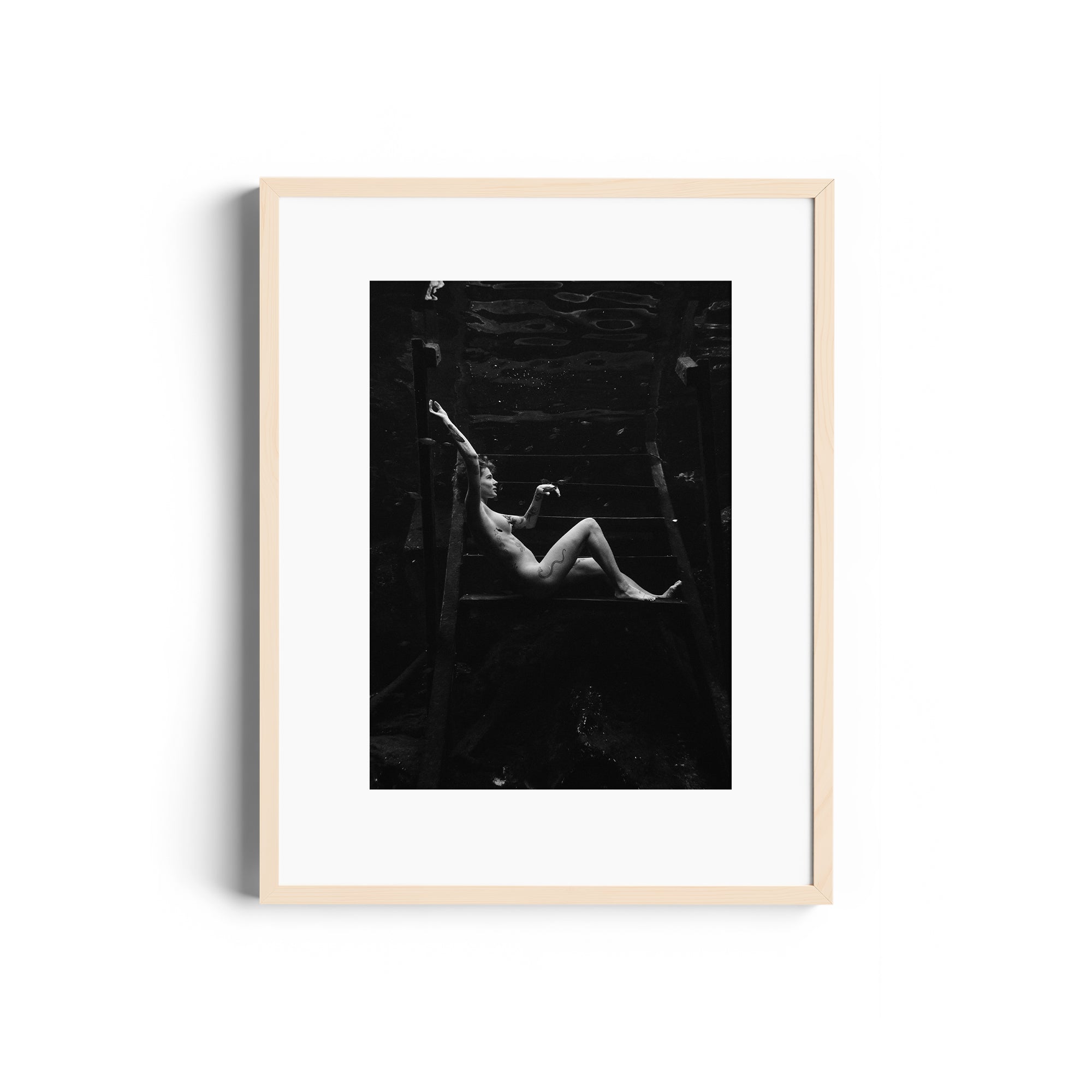 Noir Suspension - DANA GALLERYMario AlzateDANA GALLERYDANA GALLERYMario Alzate